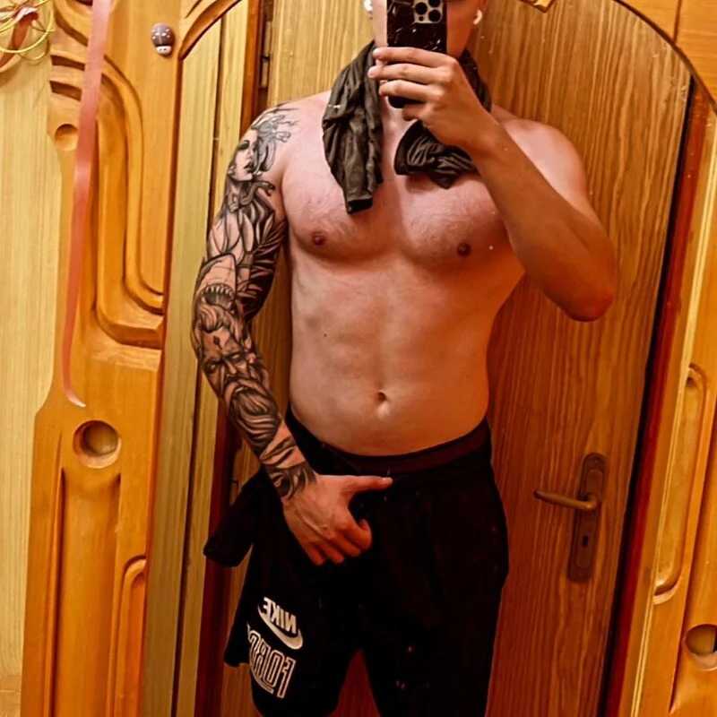 RussianSexyBoy222 — FansOnlyX creator profile