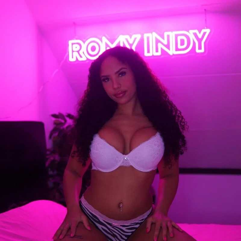 RomyIndyXXX — FansOnlyX creator profile