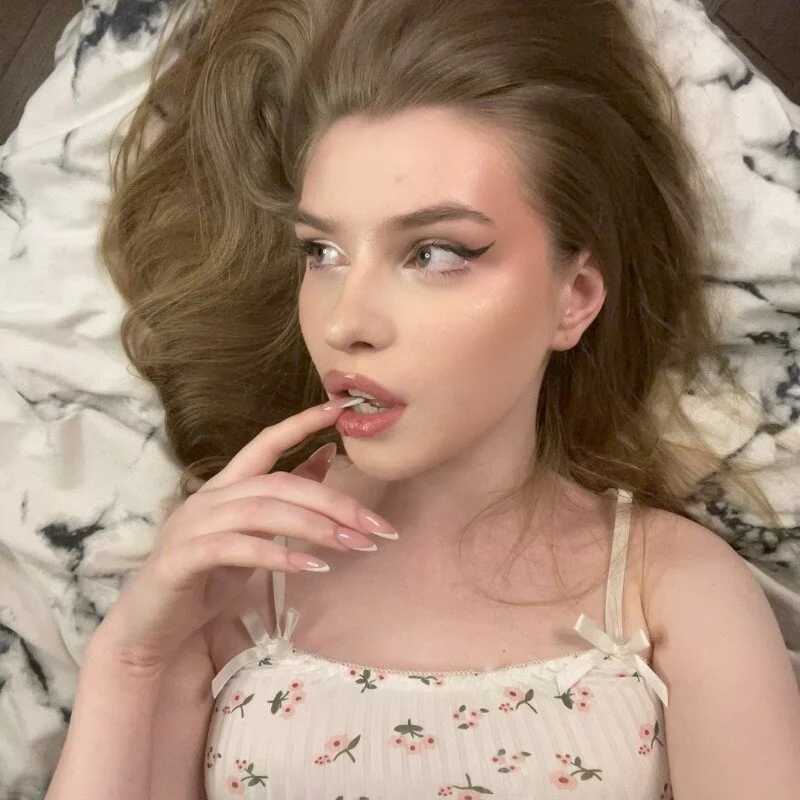 alicebimbo — FansOnlyX creator profile