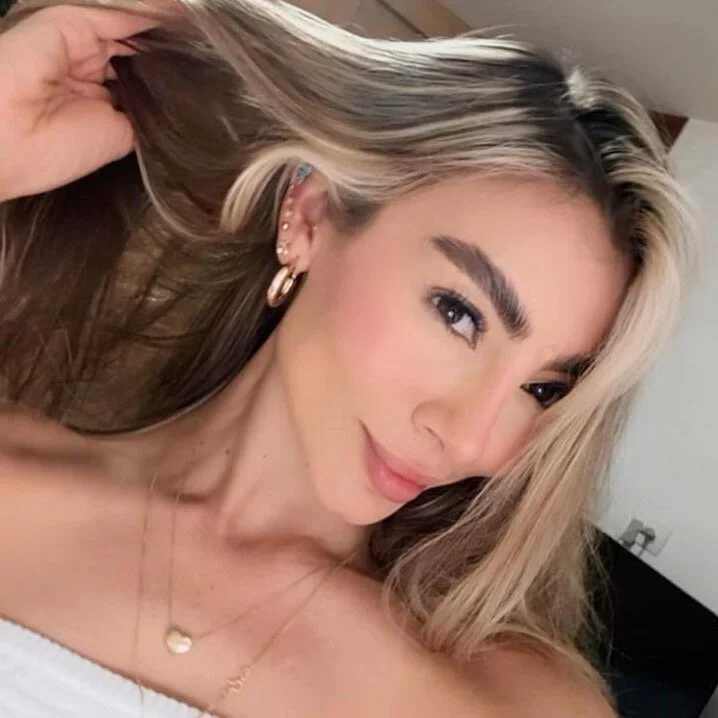 sweet_sophia90s — FansOnlyX creator profile