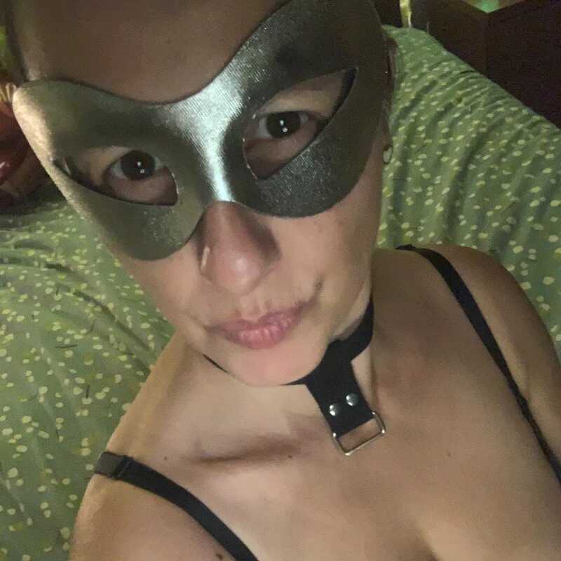hotbrunettemass — FansOnlyX creator profile