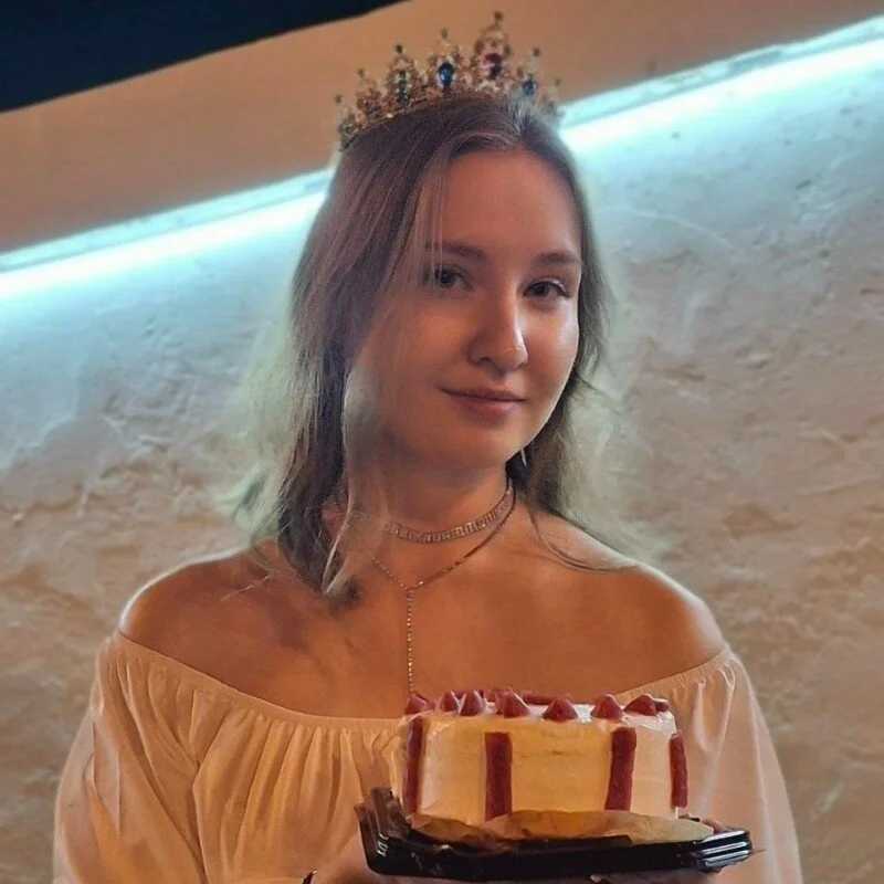 AveryFondell — FansOnlyX creator profile
