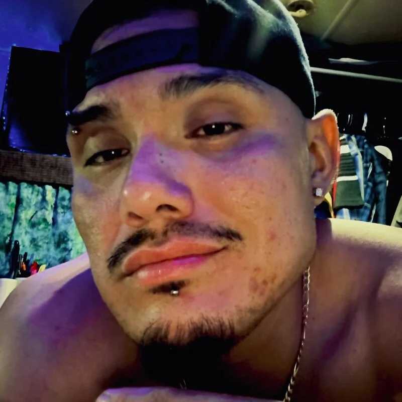 OmarSalasxh33 — FansOnlyX creator profile