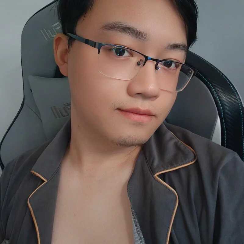 leoxiaoxi — FansOnlyX creator profile