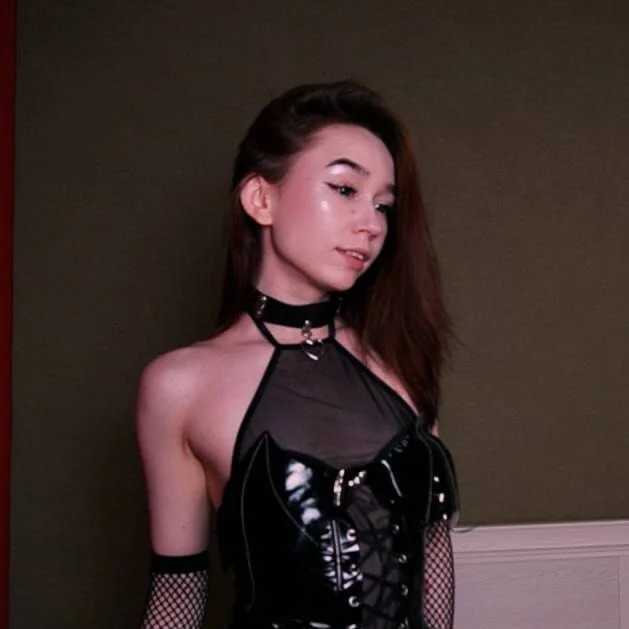 Kimiko__ — FansOnlyX creator profile