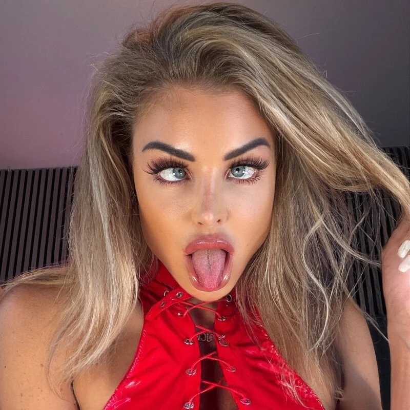 MilaMaaay — FansOnlyX creator profile