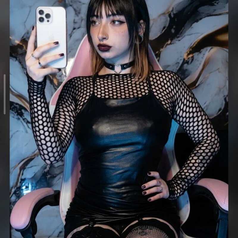 _weird_sativa — FansOnlyX creator profile