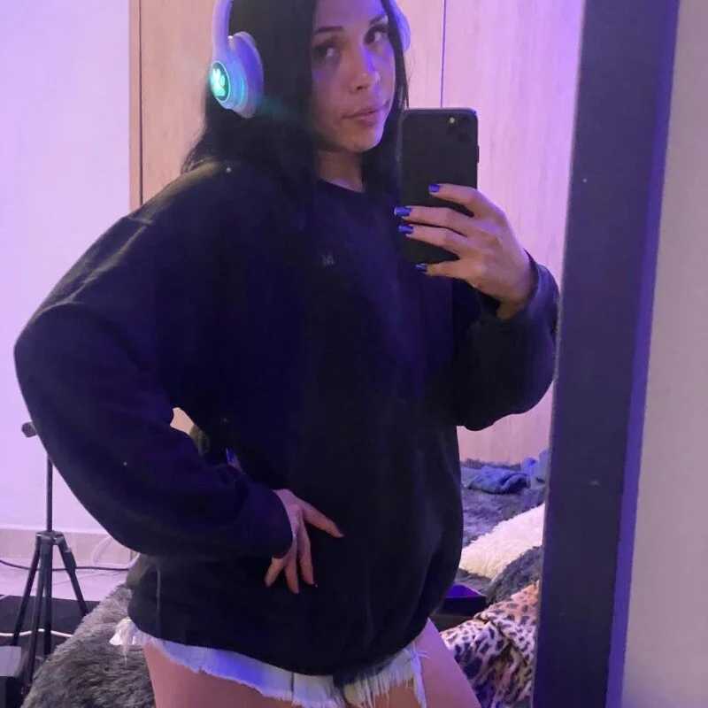 Meli_Galindo — FansOnlyX creator profile