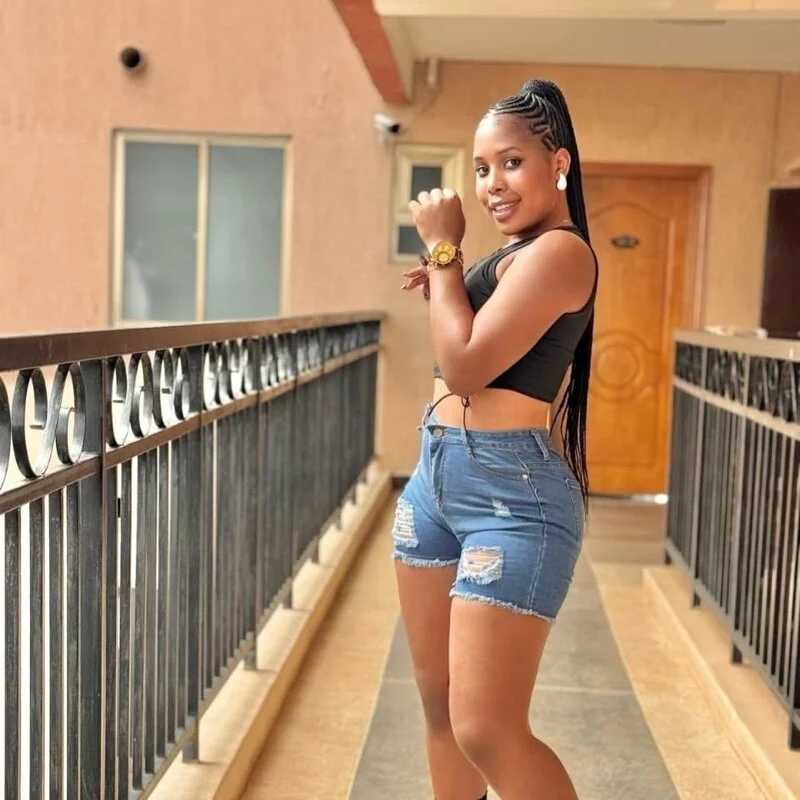 Queen-linet — FansOnlyX creator profile