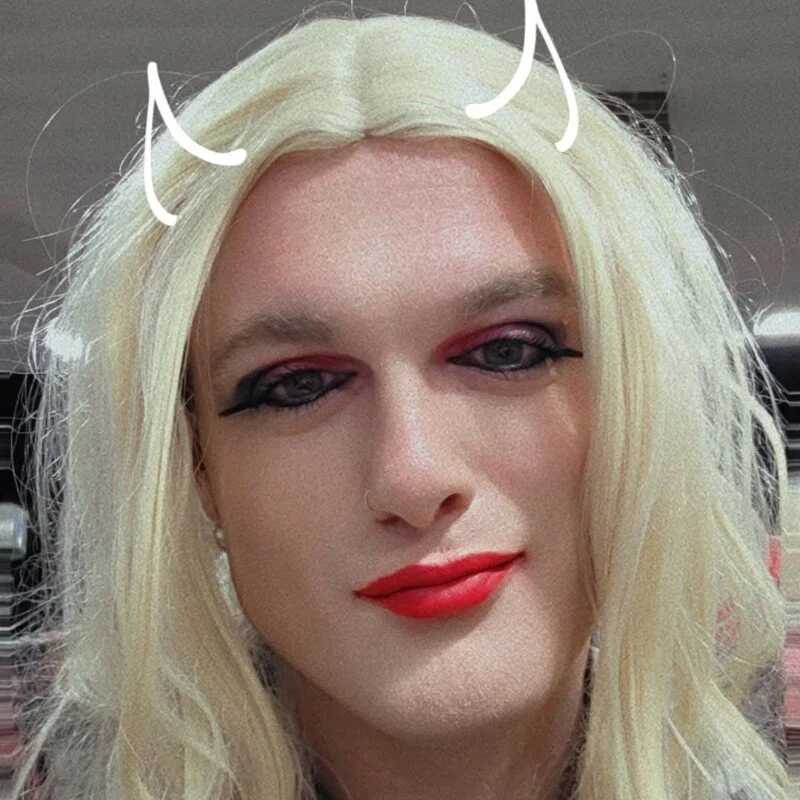 FoxyRoxy24u — FansOnlyX creator profile