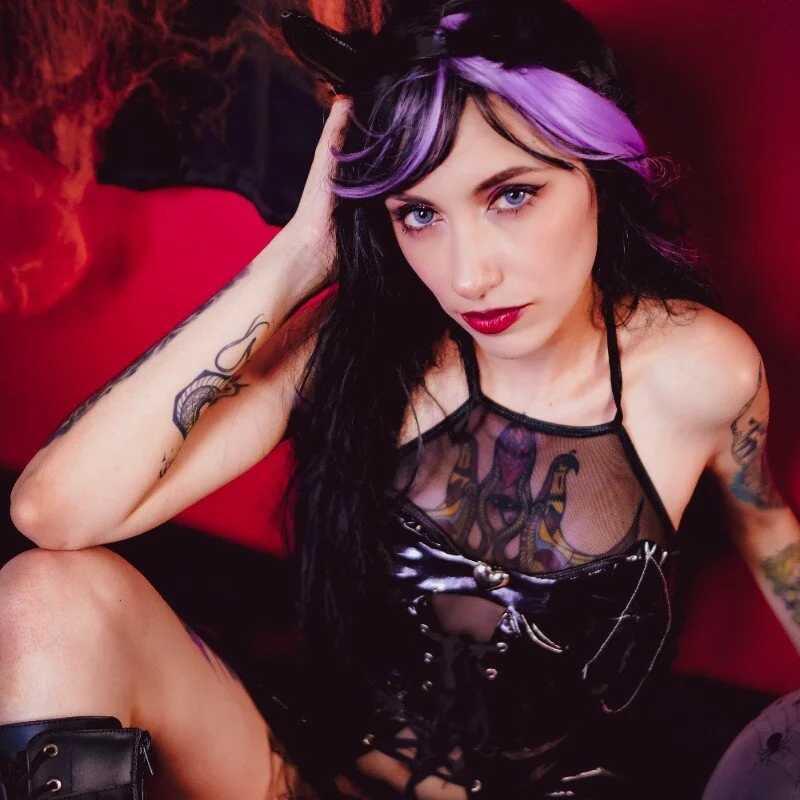 Ema_Jonees — FansOnlyX creator profile