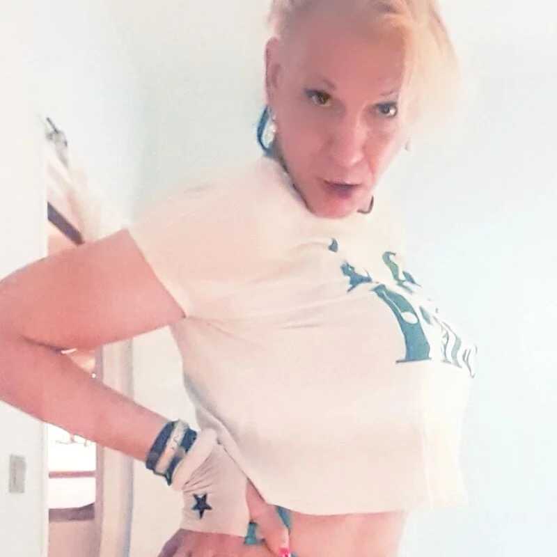 LadyCrossSuza — FansOnlyX creator profile