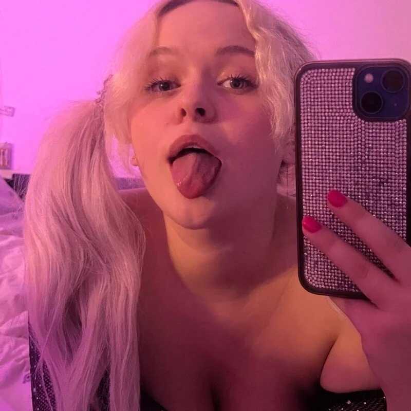 HANNA_MONTANAS — FansOnlyX creator profile