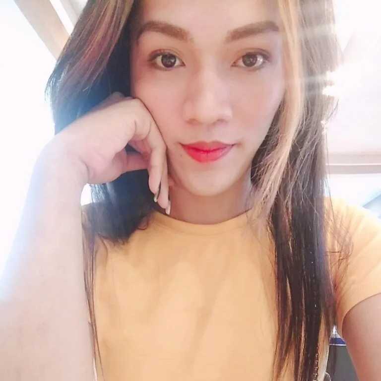 mia_fox14 — FansOnlyX creator profile
