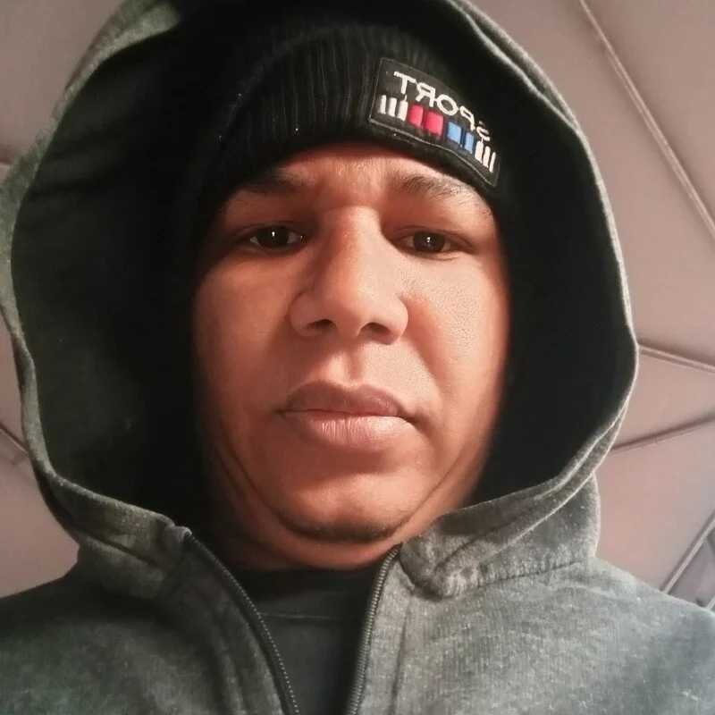 Baianocasal — FansOnlyX creator profile