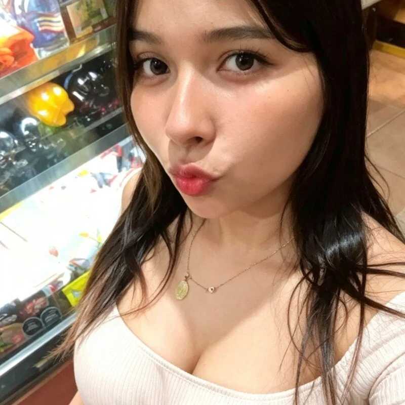 Amelie_26 — FansOnlyX creator profile