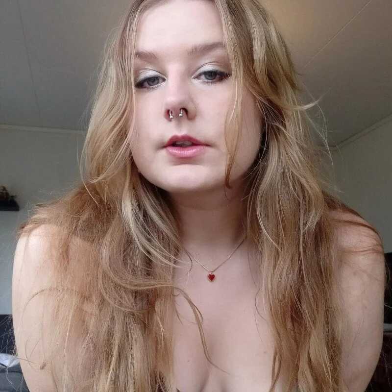 AgnesRoseCams — FansOnlyX creator profile