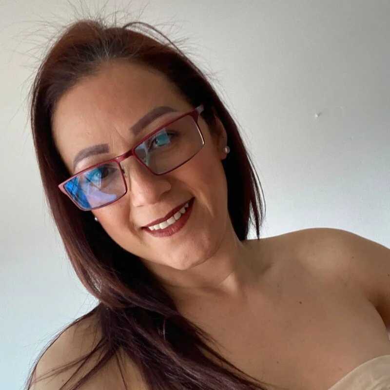 CataleyaReed — FansOnlyX creator profile
