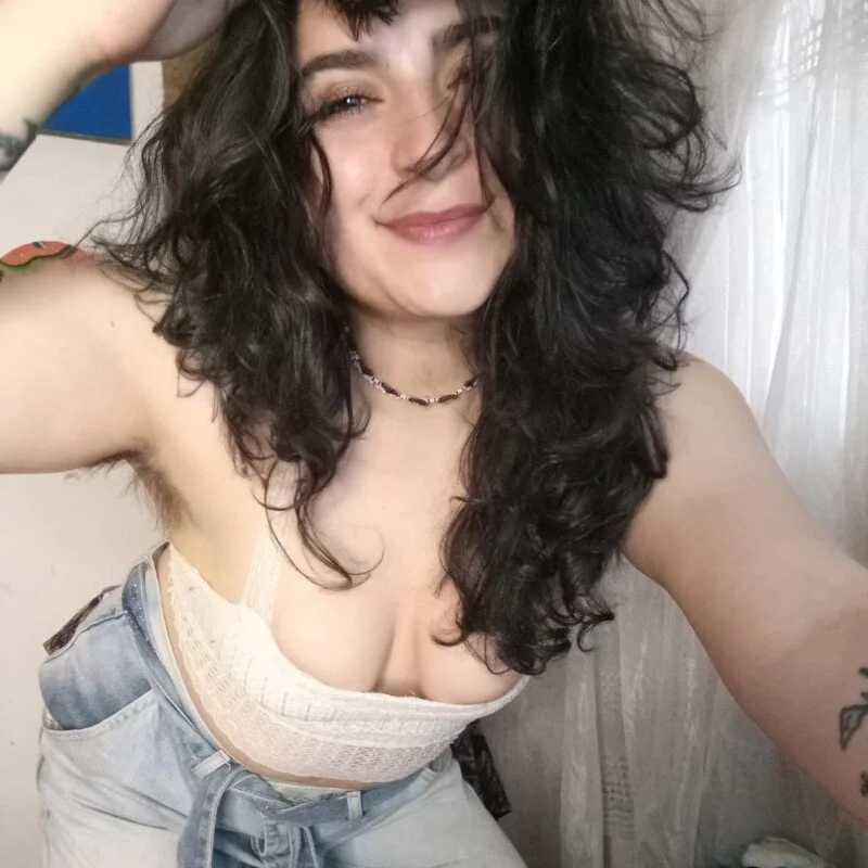 Marci_owo — FansOnlyX creator profile