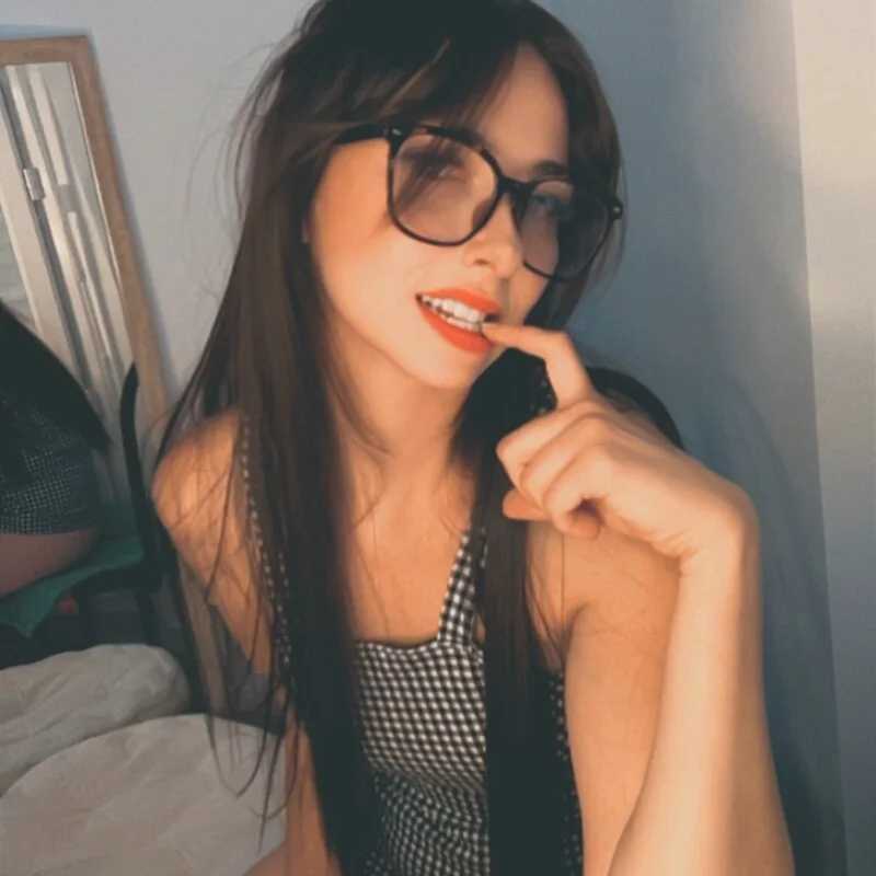 Chloetouteseule — FansOnlyX creator profile