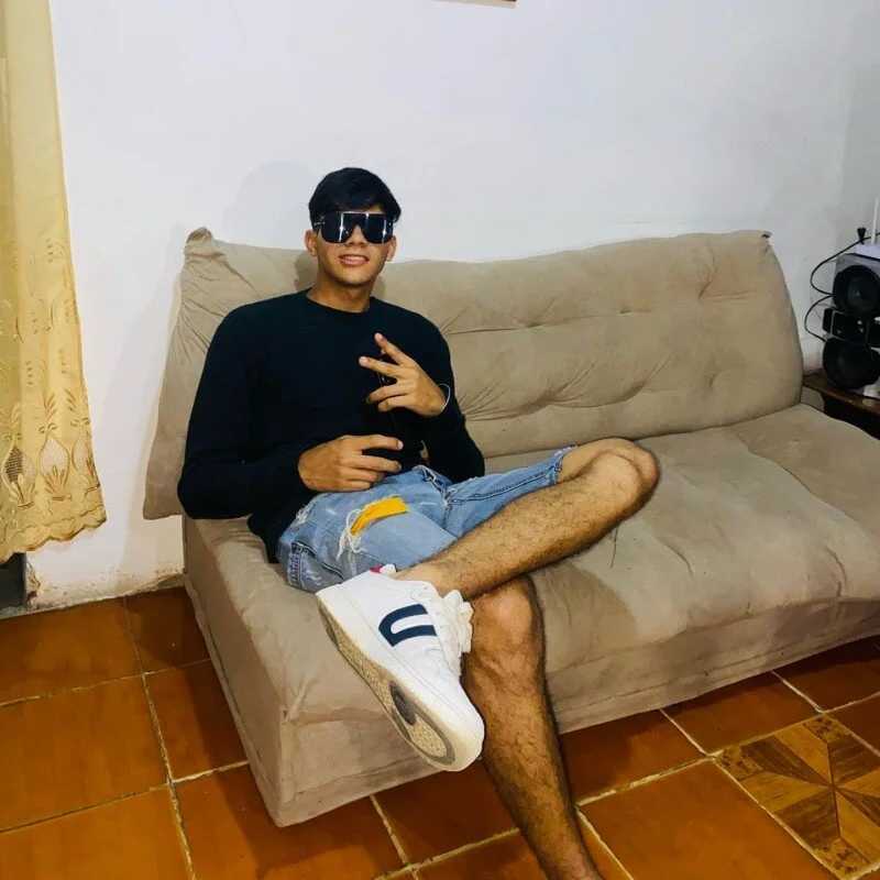 Dayron_xL — FansOnlyX creator profile