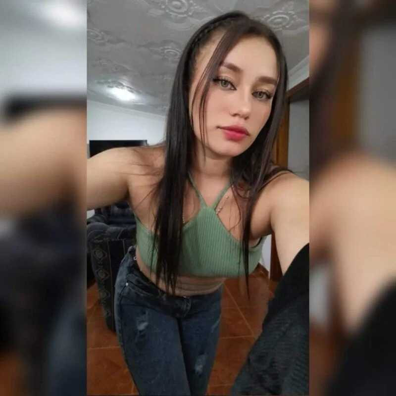 AbriilBloom — FansOnlyX creator profile