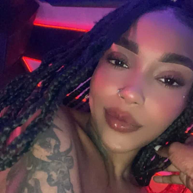 Karletdariana — FansOnlyX creator profile