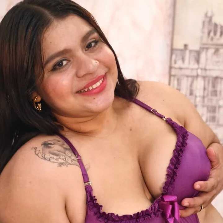 Iza_Nanette — FansOnlyX creator profile