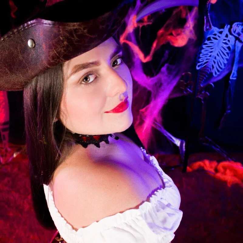 EmiilyStonee — FansOnlyX creator profile