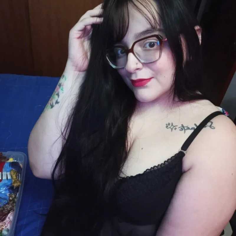 daphneev — FansOnlyX creator profile