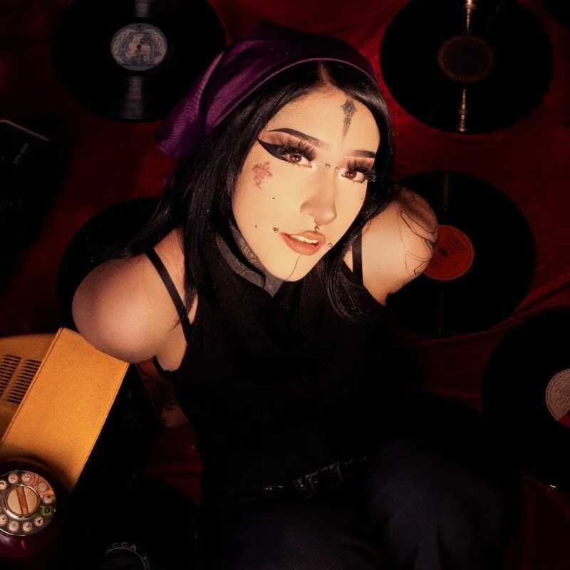 Kat_VonDe — FansOnlyX creator profile
