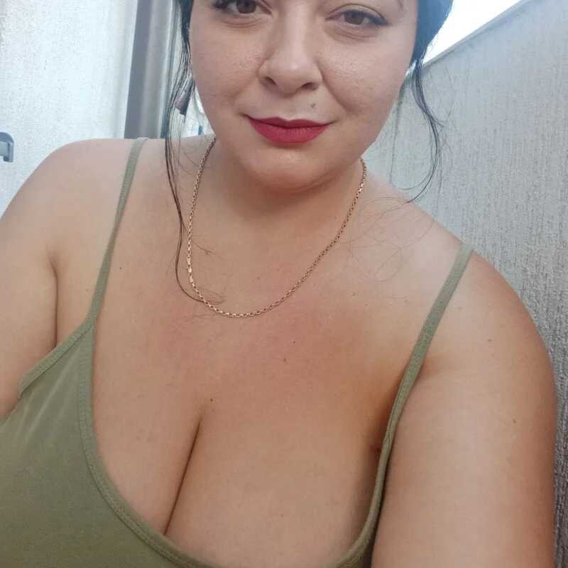 amiraisa11 — FansOnlyX creator profile