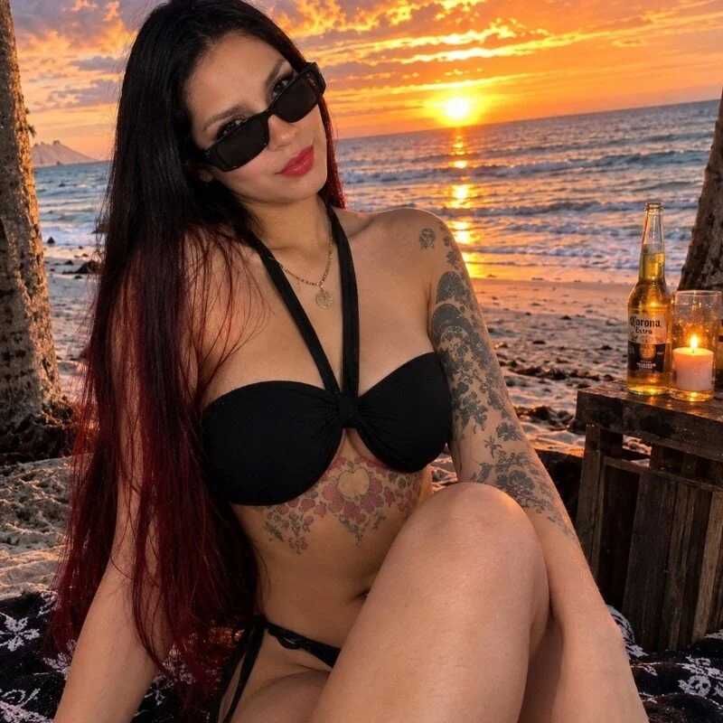 MIA_CHERRY77 — FansOnlyX creator profile