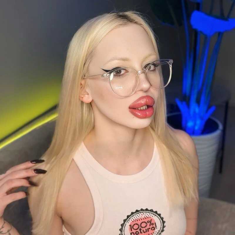 Luna_Beverly — FansOnlyX creator profile