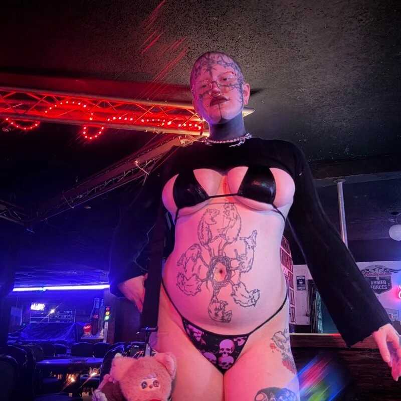 Sixkbunnies — FansOnlyX creator profile