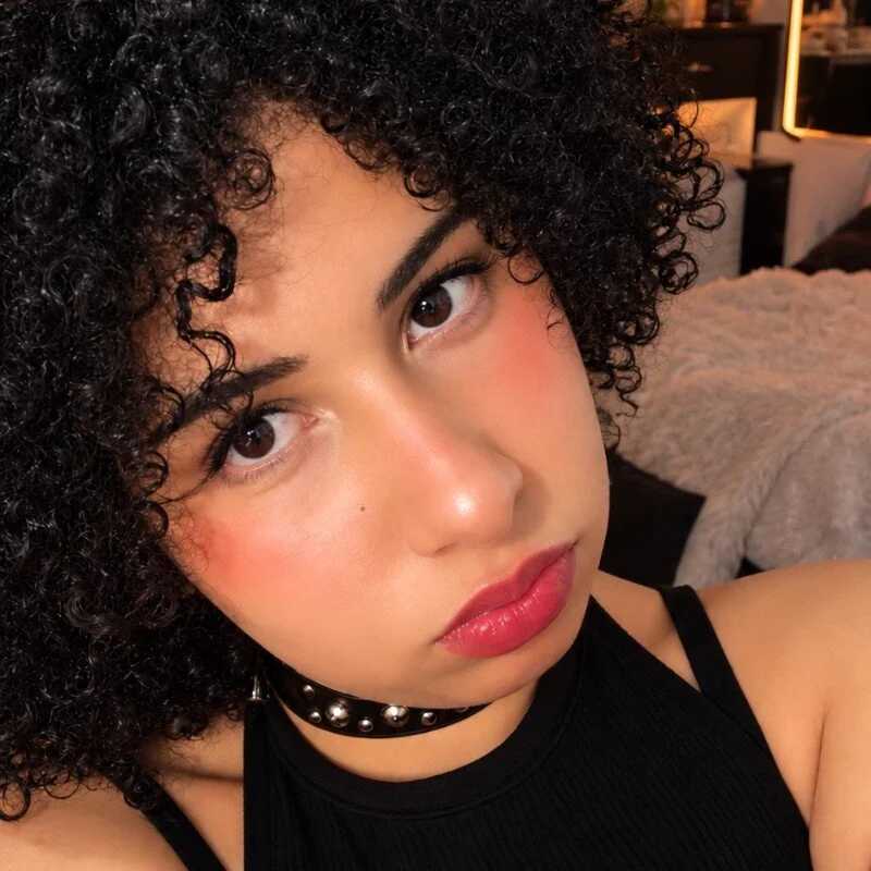 alice__roses — FansOnlyX creator profile
