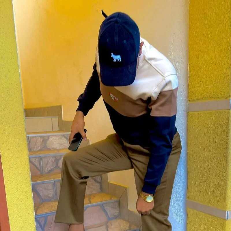 Az5034 — FansOnlyX creator profile