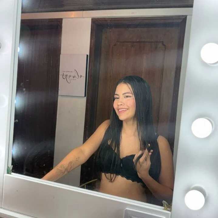 naomi_west_xxx — FansOnlyX creator profile