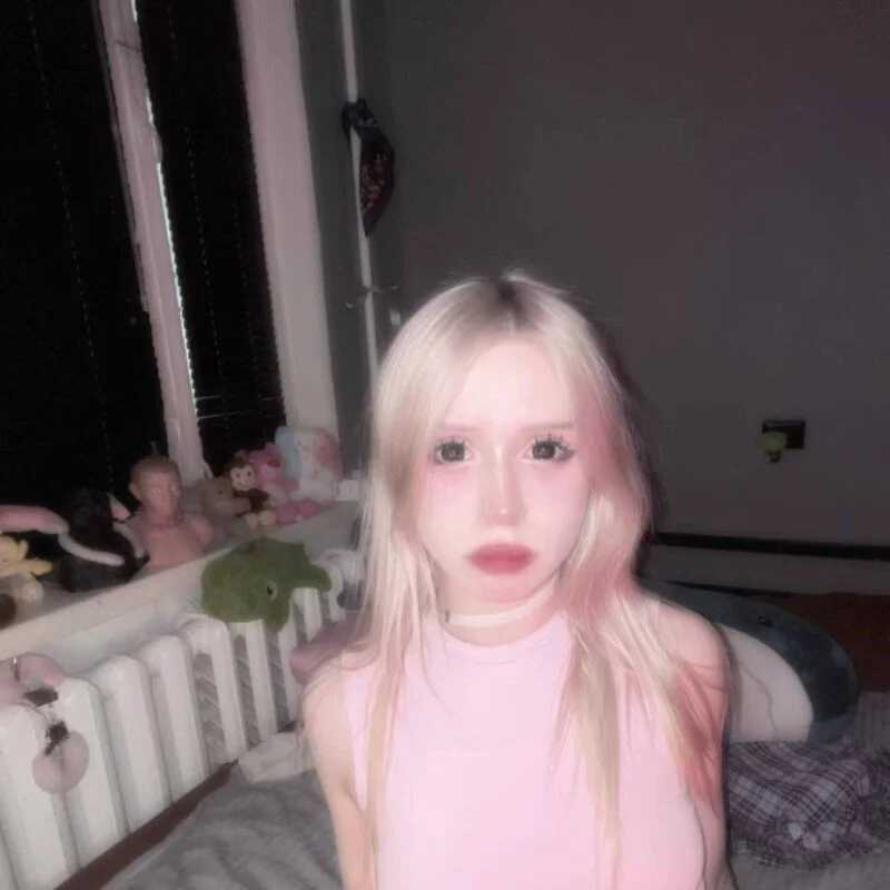 sexy_cute18 — FansOnlyX creator profile