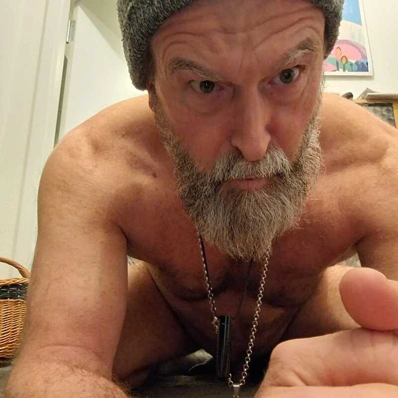 hans895 — FansOnlyX creator profile