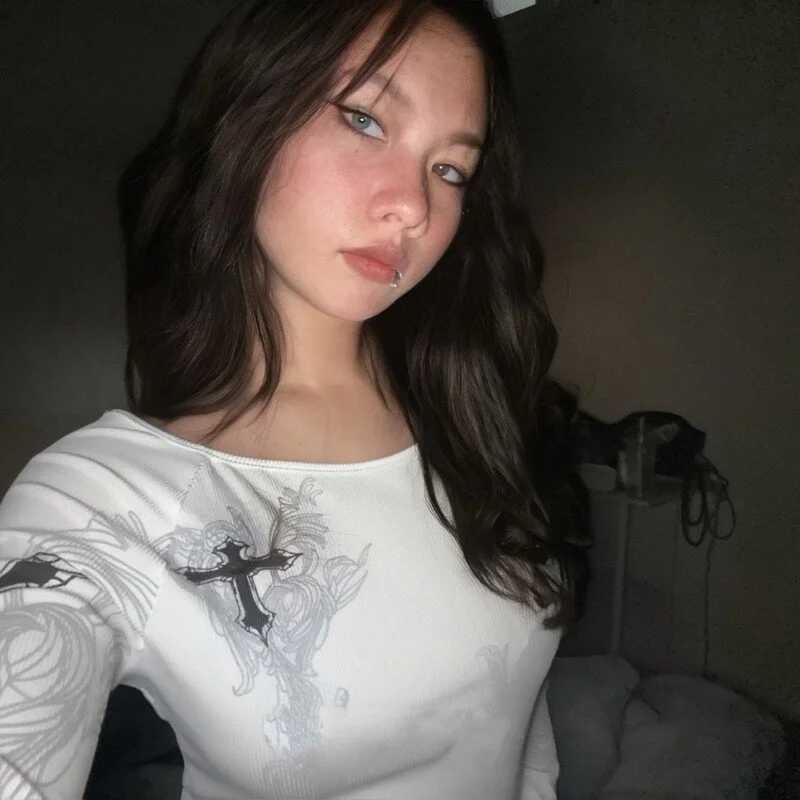 Velvet--girl — FansOnlyX creator profile