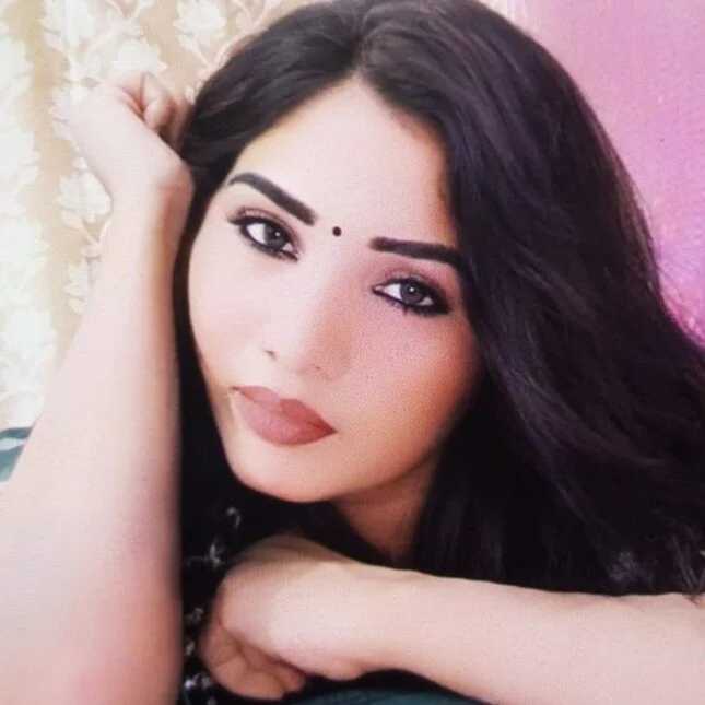 Love_Arohi — FansOnlyX creator profile