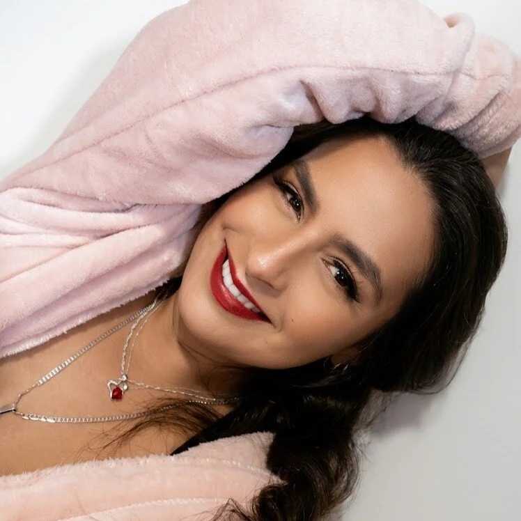 Kendra-Foxxy — FansOnlyX creator profile