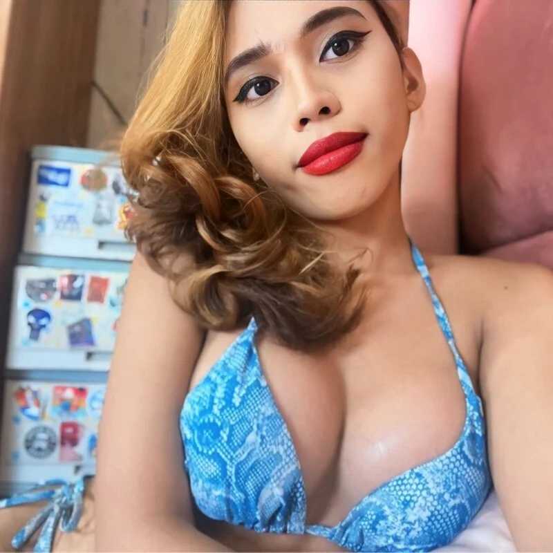Alessandra_lovee — FansOnlyX creator profile