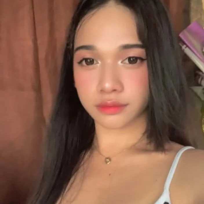 yourgirl_hyacinth — FansOnlyX creator profile
