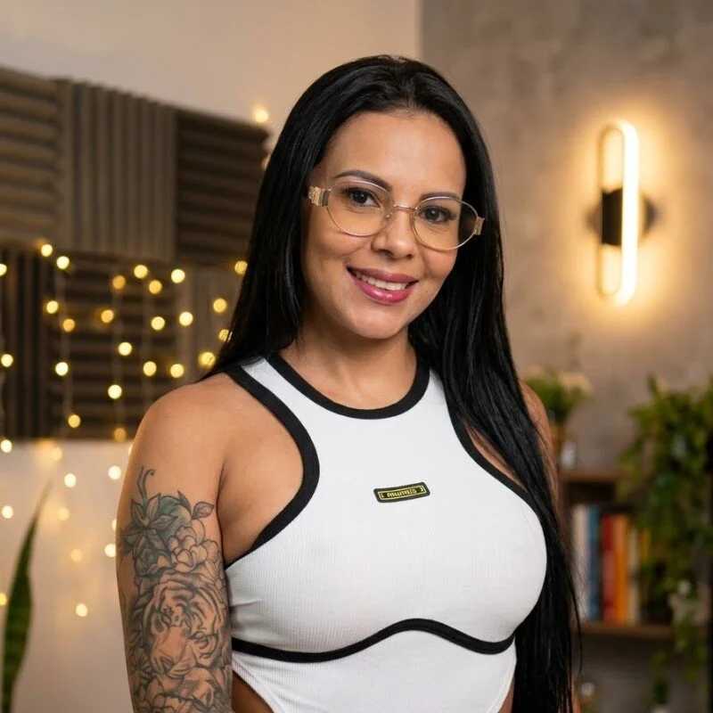 bella_latina_ — FansOnlyX creator profile