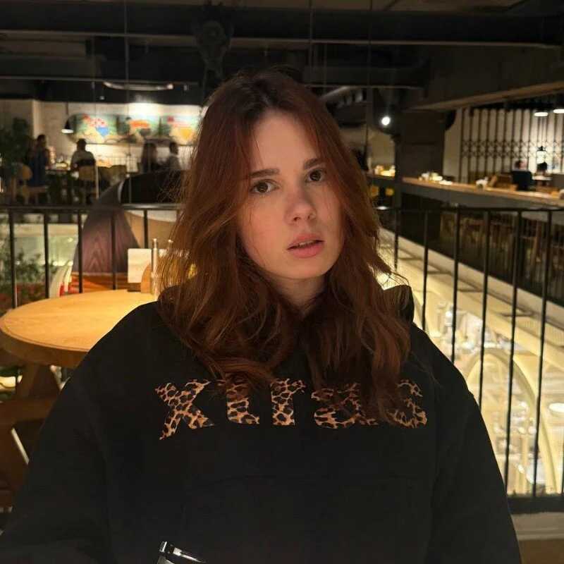 FoxieAlice — FansOnlyX creator profile