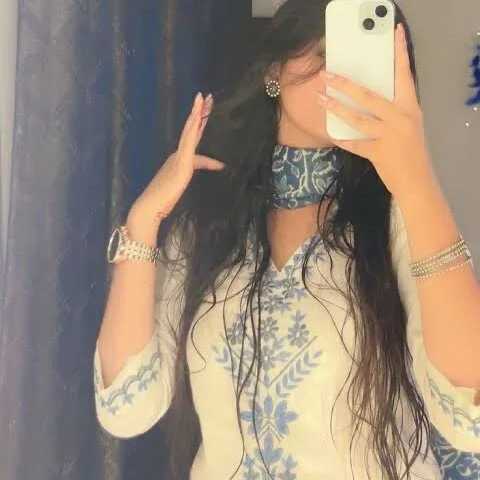 renu_leone — FansOnlyX creator profile