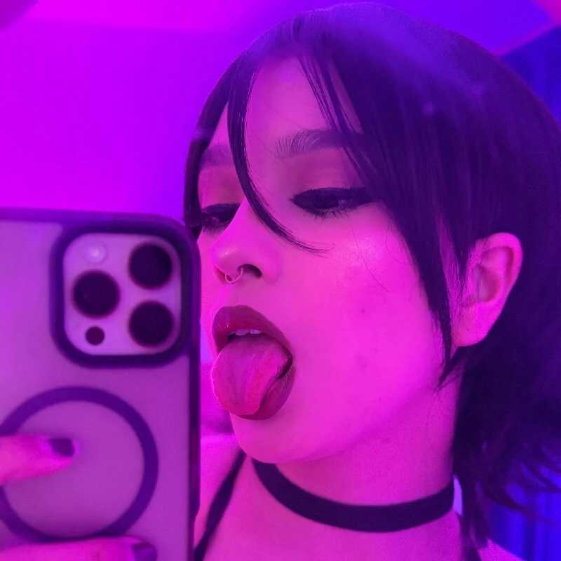 Akatsumi_ — FansOnlyX creator profile