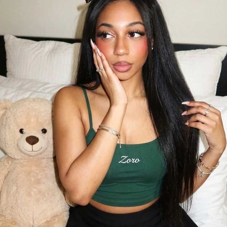 AishaRae — FansOnlyX creator profile